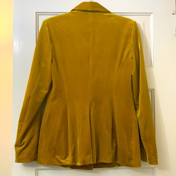 NWOT. International Concepts velvet blazer in EUC - Picture 4 of 6